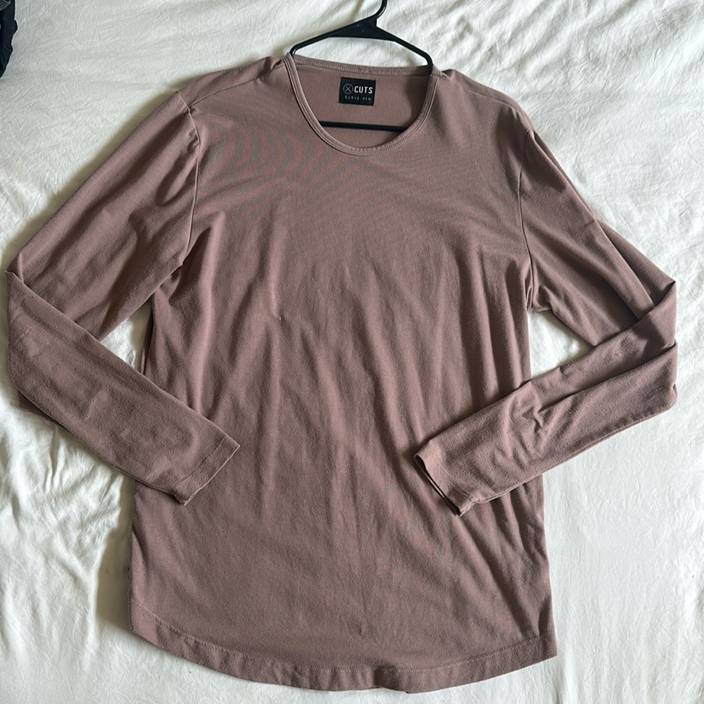 Men’s cuts curve hem long sleeve